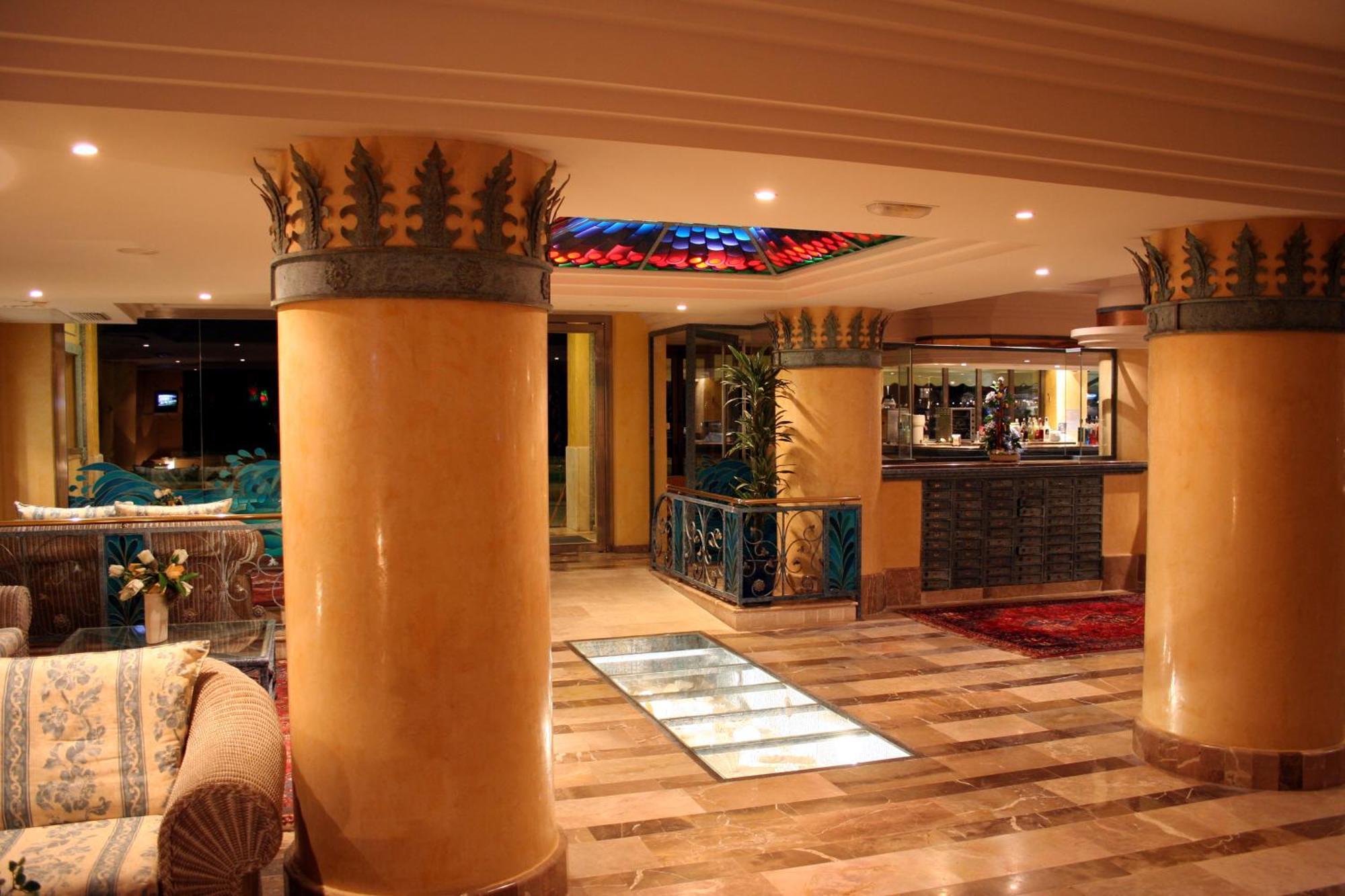 Mix Peymar Hotel Сийот Екстериор снимка
